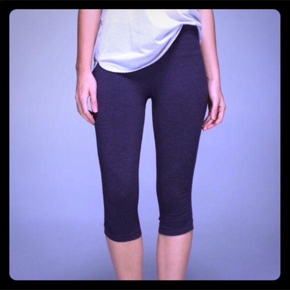 lululemon athletica Pants - Lululemon Black Tight Yoga Pants SZ 8